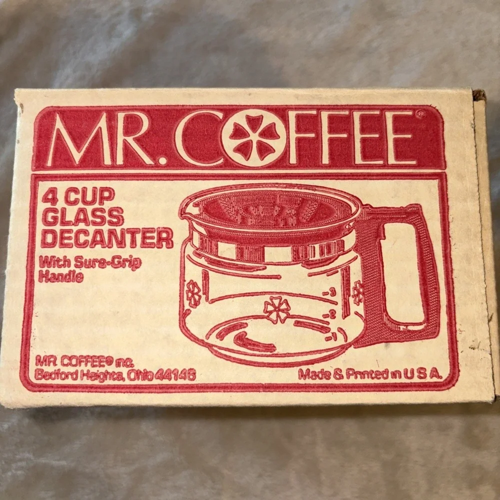 Mr. Coffee 4 Cup Glass Coffee Pot Decanter Model D4 Replacement Vintage New